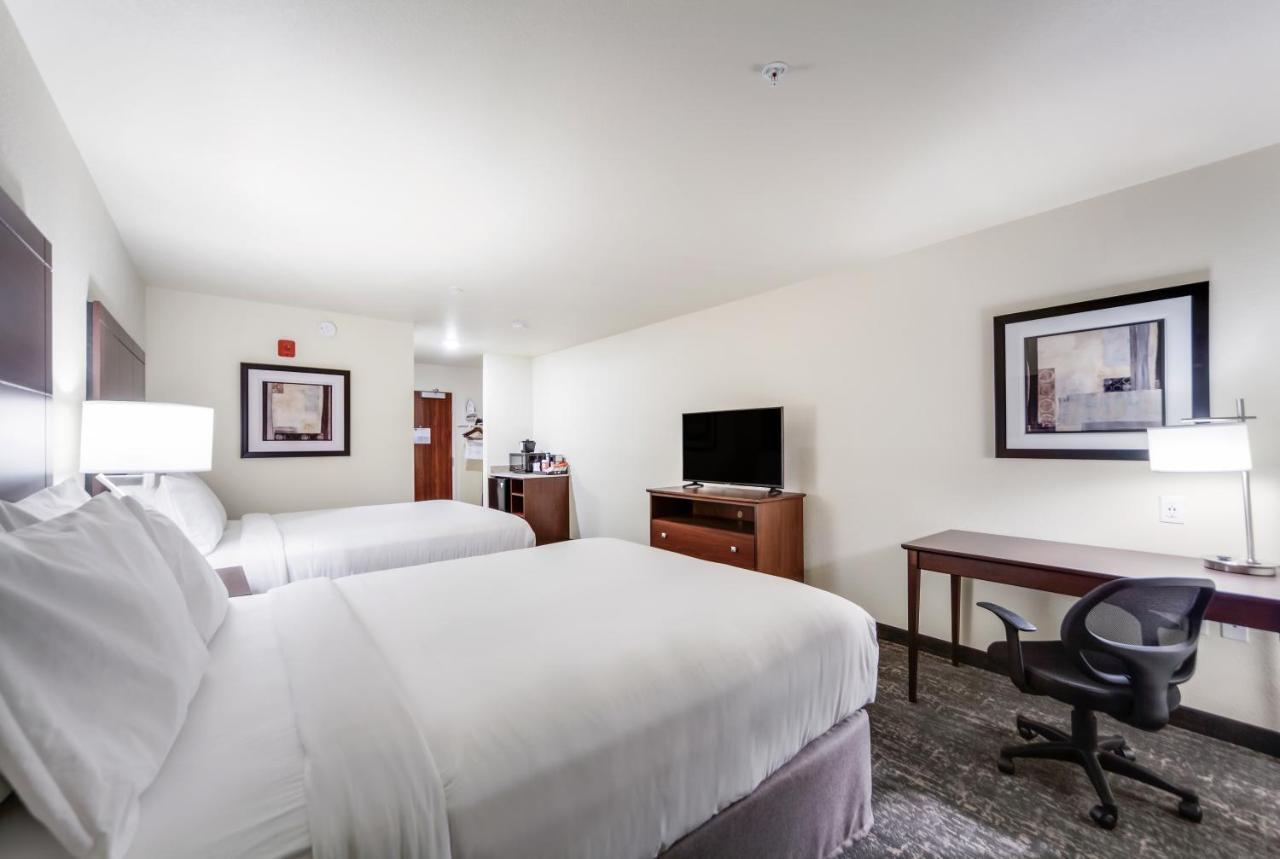 Cobblestone Inn & Suites-Fremont Dış mekan fotoğraf