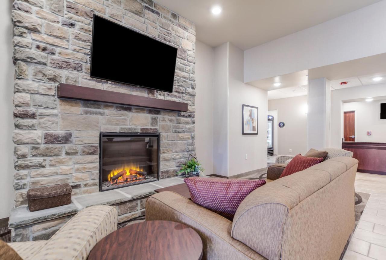 Cobblestone Inn & Suites-Fremont Dış mekan fotoğraf