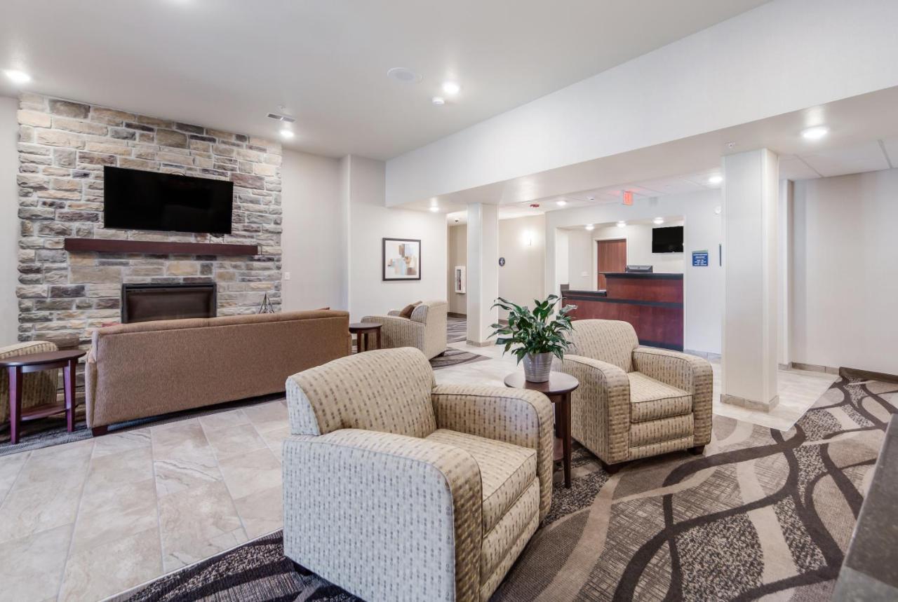 Cobblestone Inn & Suites-Fremont Dış mekan fotoğraf