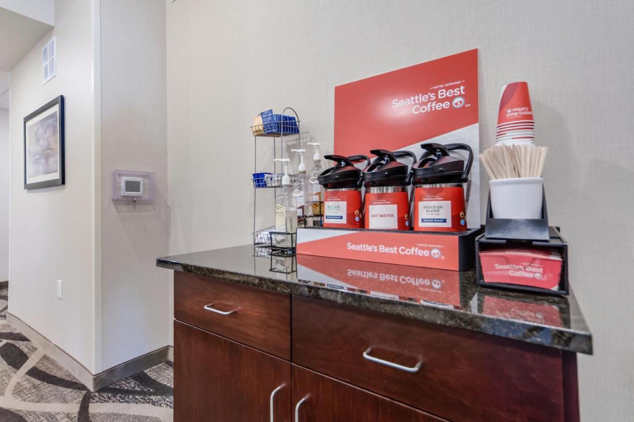 Cobblestone Inn & Suites-Fremont Dış mekan fotoğraf