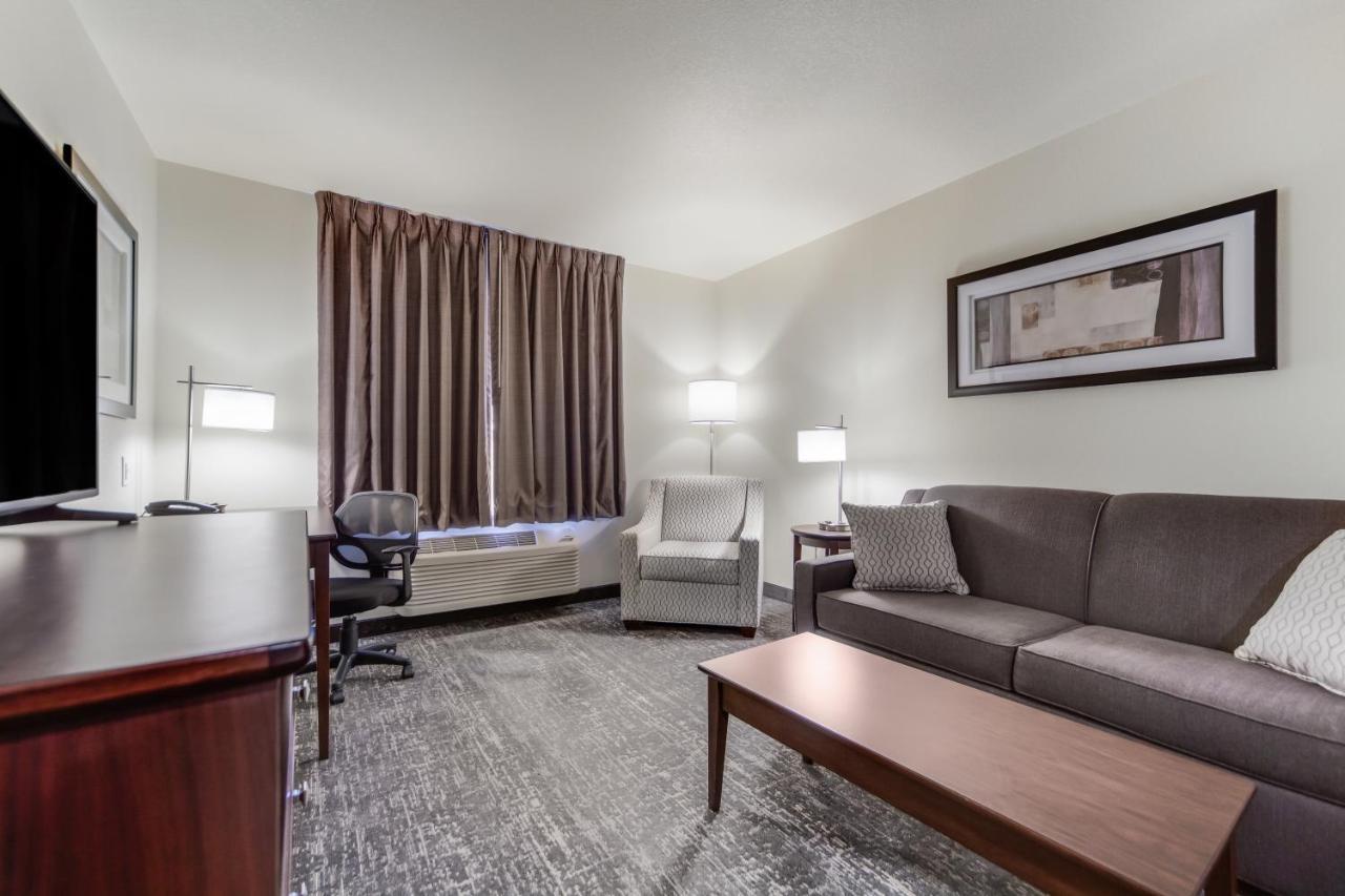 Cobblestone Inn & Suites-Fremont Dış mekan fotoğraf