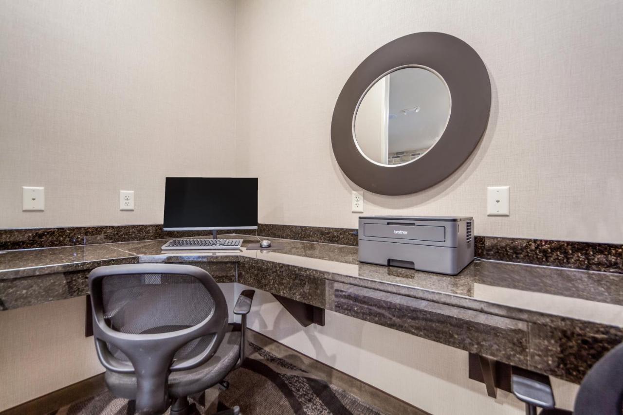Cobblestone Inn & Suites-Fremont Dış mekan fotoğraf
