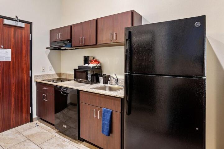 Cobblestone Inn & Suites-Fremont Dış mekan fotoğraf